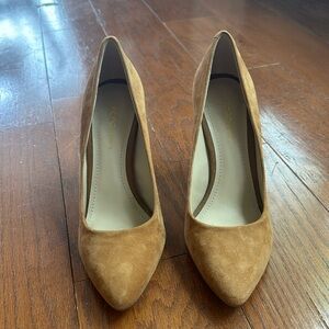 BCBGeneration Camel Blocked heels